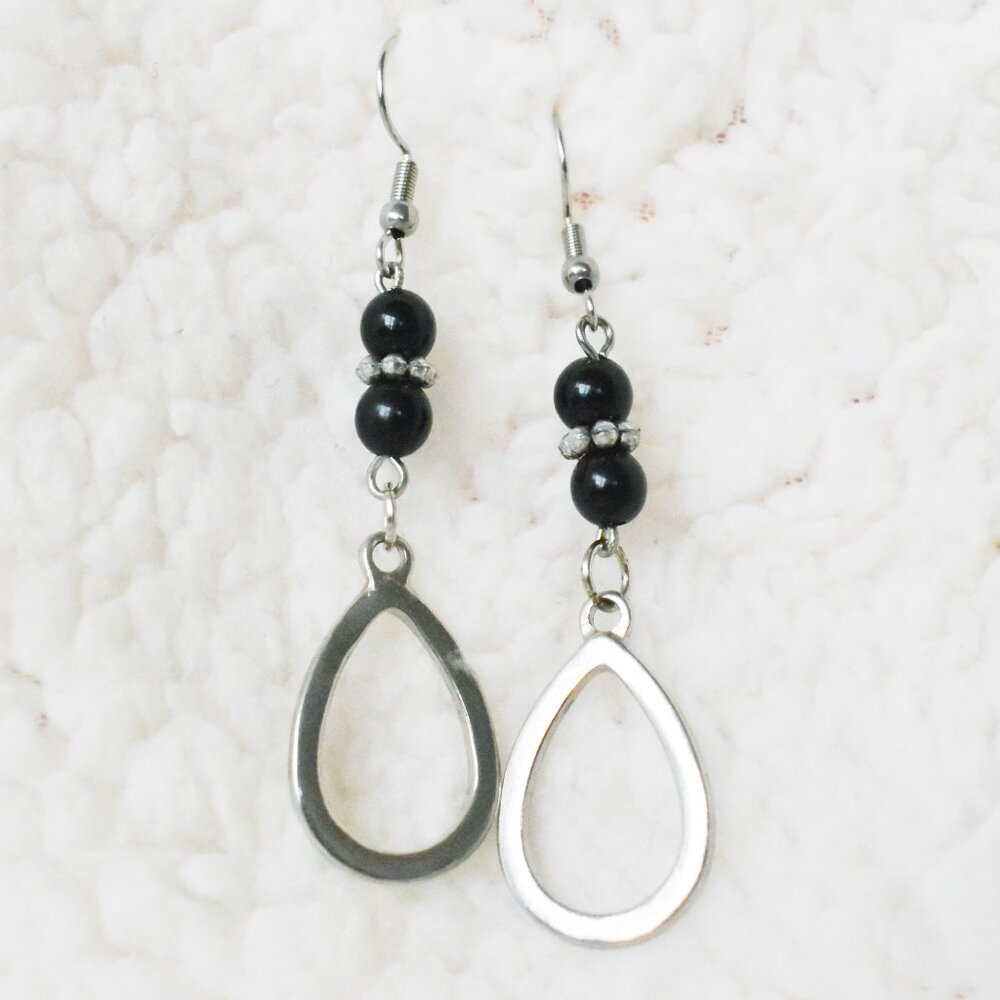 ❤️ Black and Silver Teardrop Dangle Earrings Handmade Hypoallergenic Jewelry